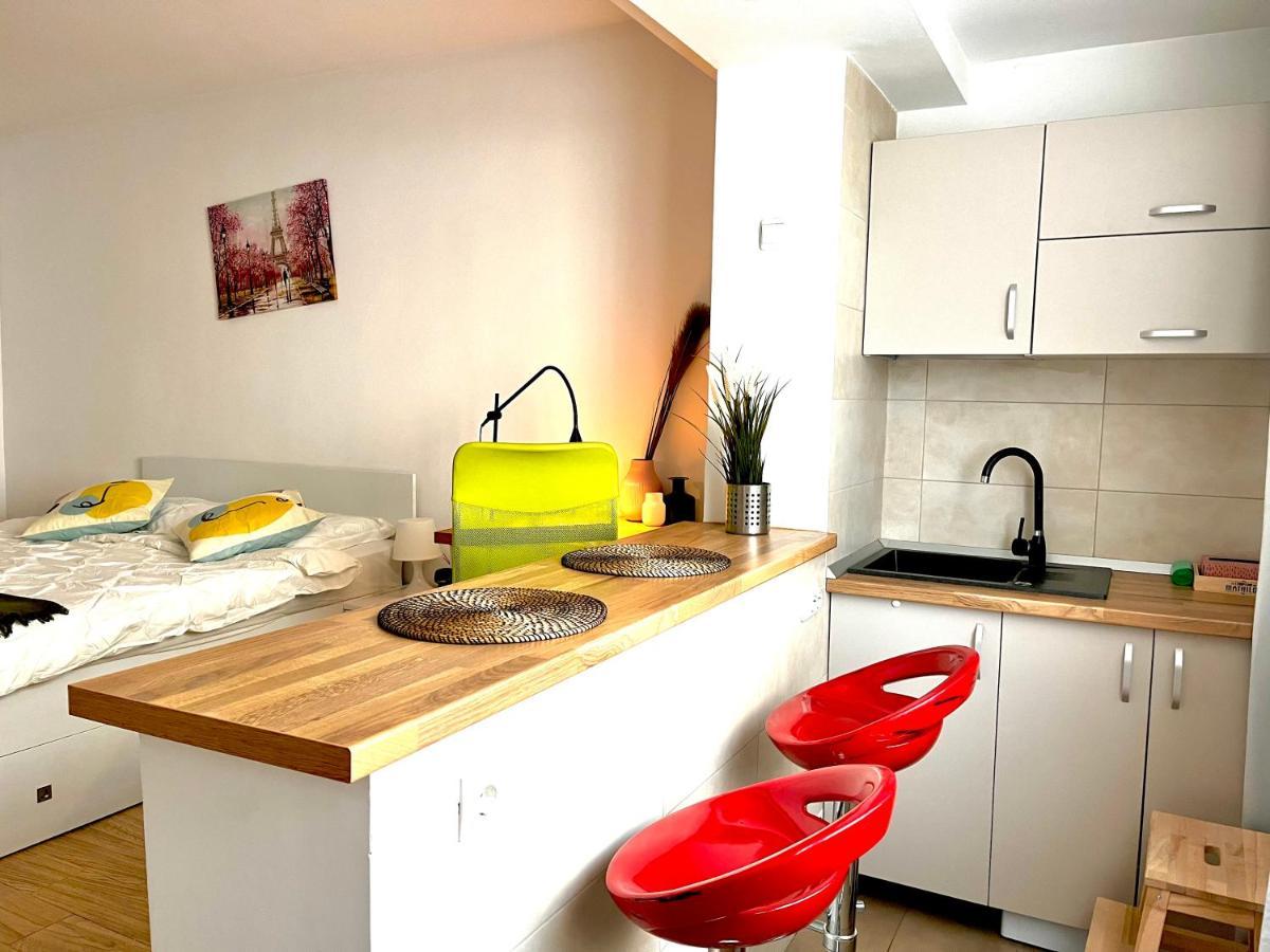 Victoriei Studio Bucarest Extérieur photo